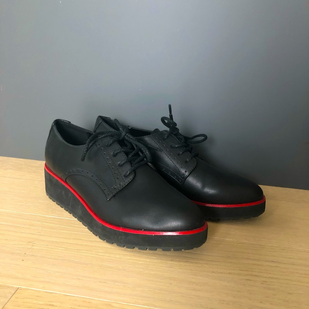 (2/30$bundles) Black loafers with red line